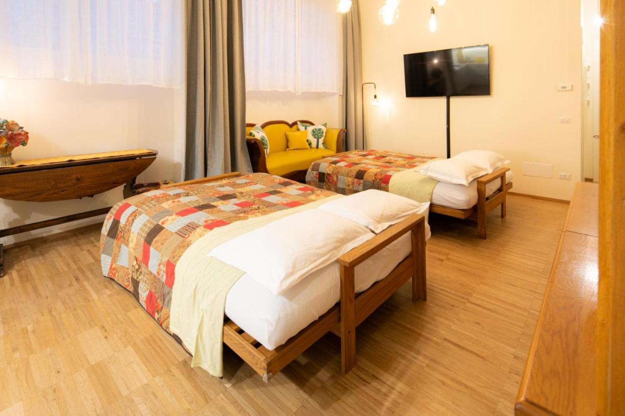 La Casa Colorata - Flats In Milan - Bocconi Apartman Kültér fotó