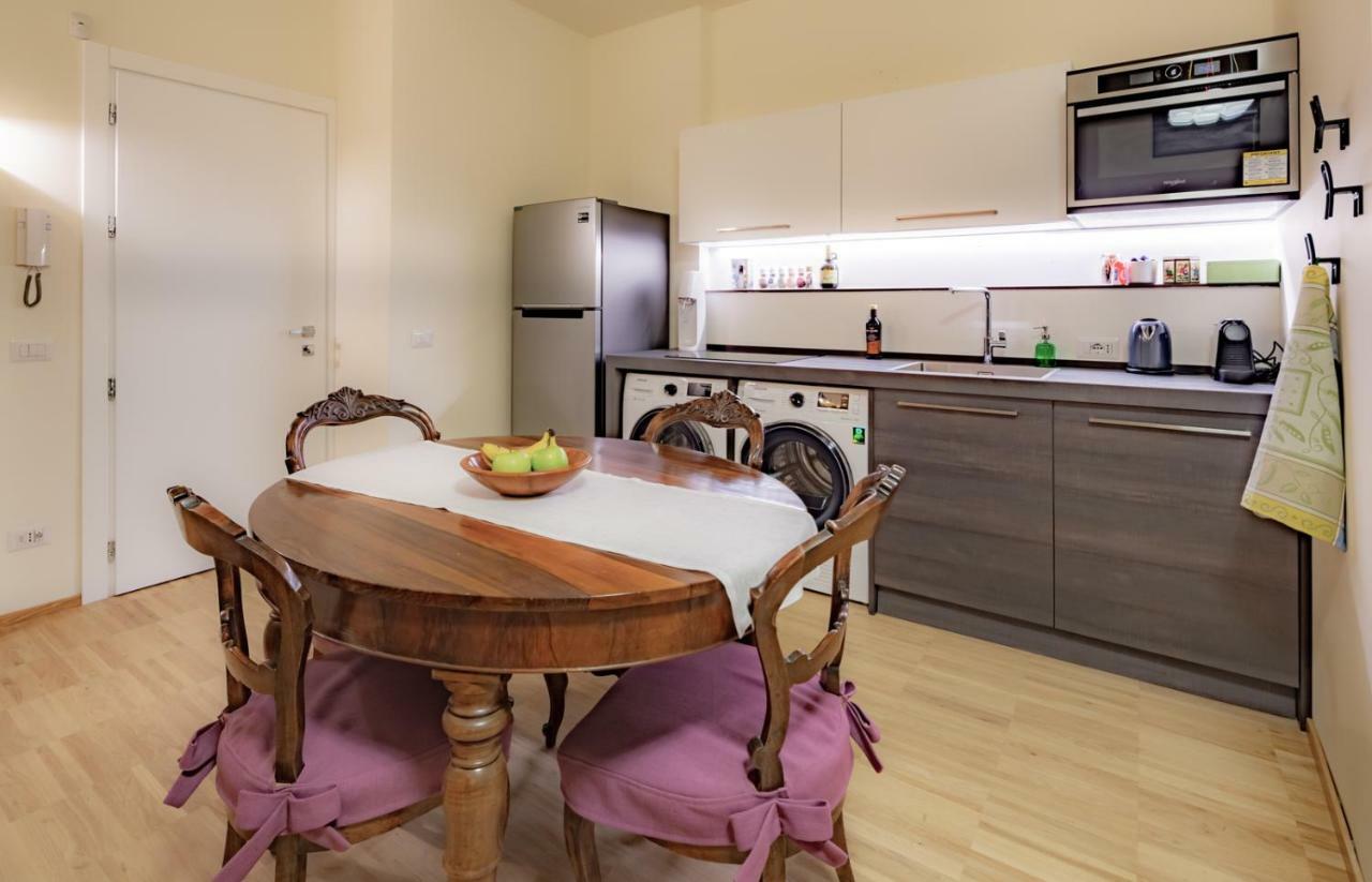 La Casa Colorata - Flats In Milan - Bocconi Apartman Kültér fotó