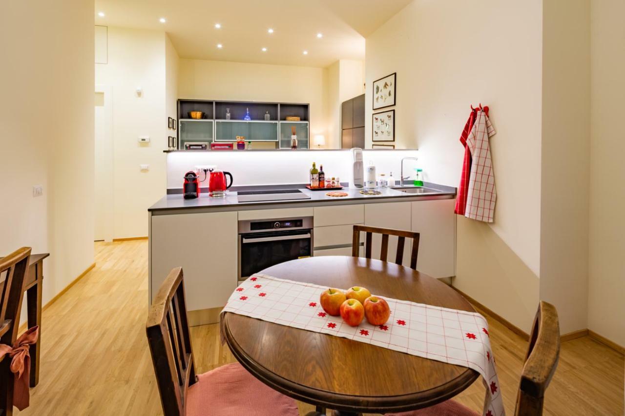 La Casa Colorata - Flats In Milan - Bocconi Apartman Kültér fotó